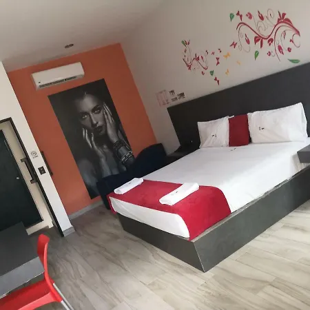 Motel Due